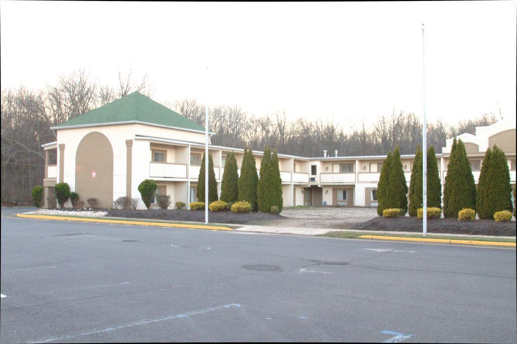 Hotel Vicenza Monmouth Junction Exteriör bild